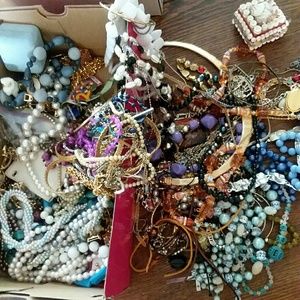 Miscellaneous jewelry